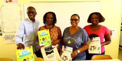 Remise de nouveaux manuels scolaires