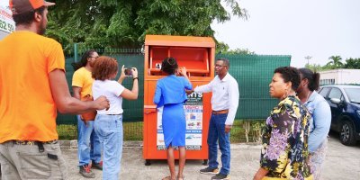 Pose de bornes de collecte de textile usager