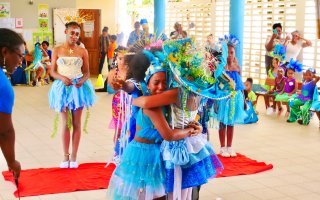 Ambiance carnavalesque dans les écoles de la ville