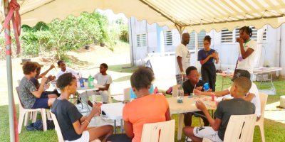 Les Manten Vakans & Lwazi